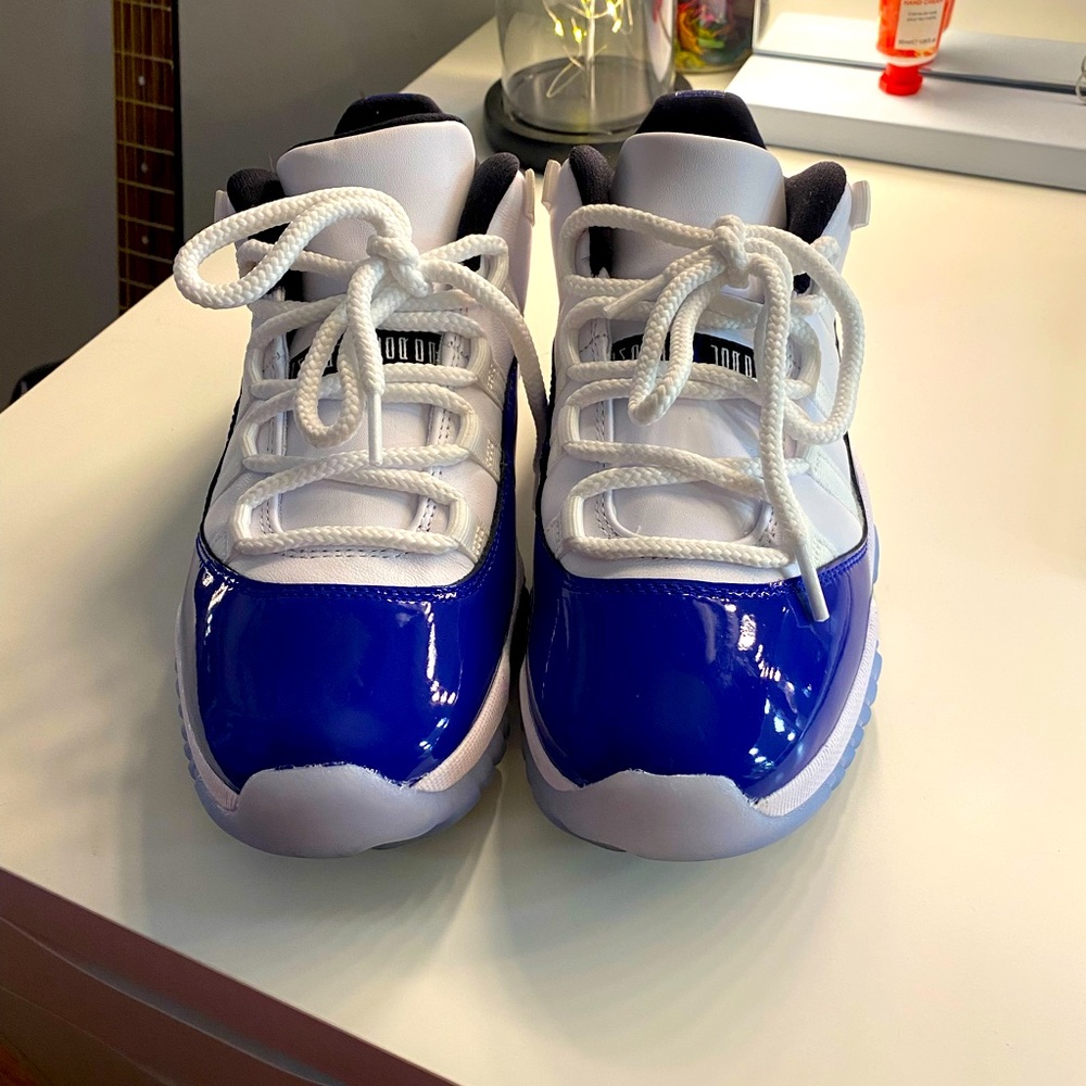 Blue Jordan 11 retro low “concord sketch”